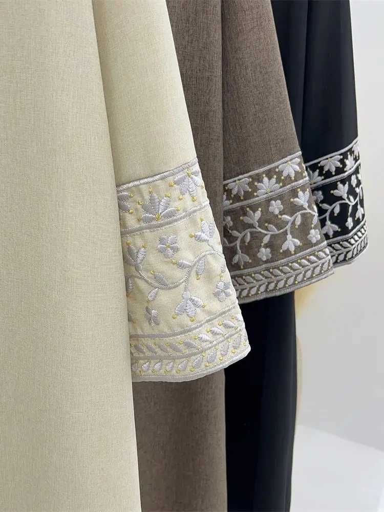 Linen Flower Embroidered Abaya 2024 Luxury Elegant Muslim Retro Kaftan Modest Dresses for Women Islam Clothing for Women Ka X2505141