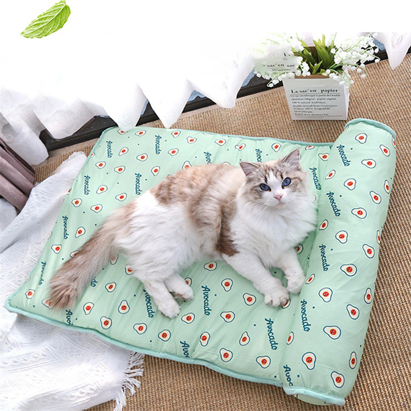 Washable Pet Cooling Mat Lightweight & Durable Dog Bed with Quick Dry Material