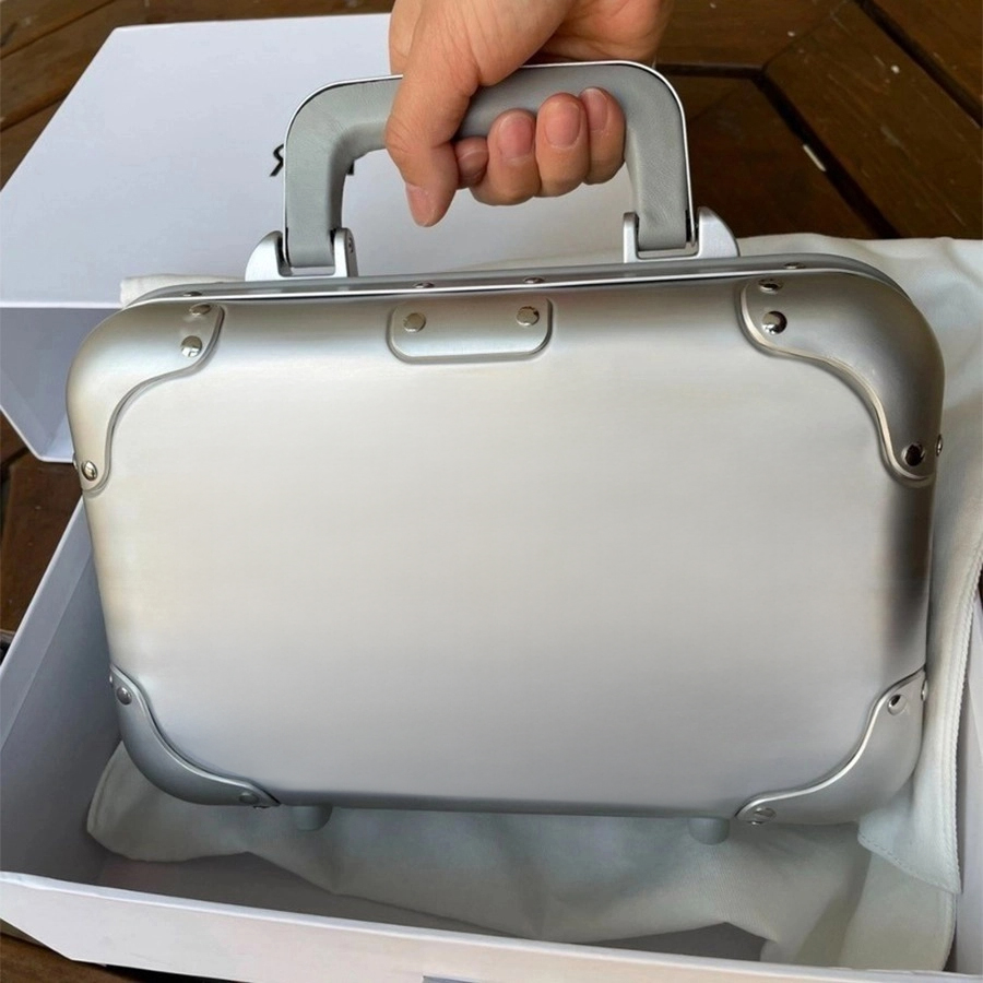 Mens Womens Designer Crossbody Case Messenger Bag Silver Aluminum Alloy Box Luxury Shoulder Handbag Vertical Bag PC Armpit Bags Satchel Travelling Bags Small Case