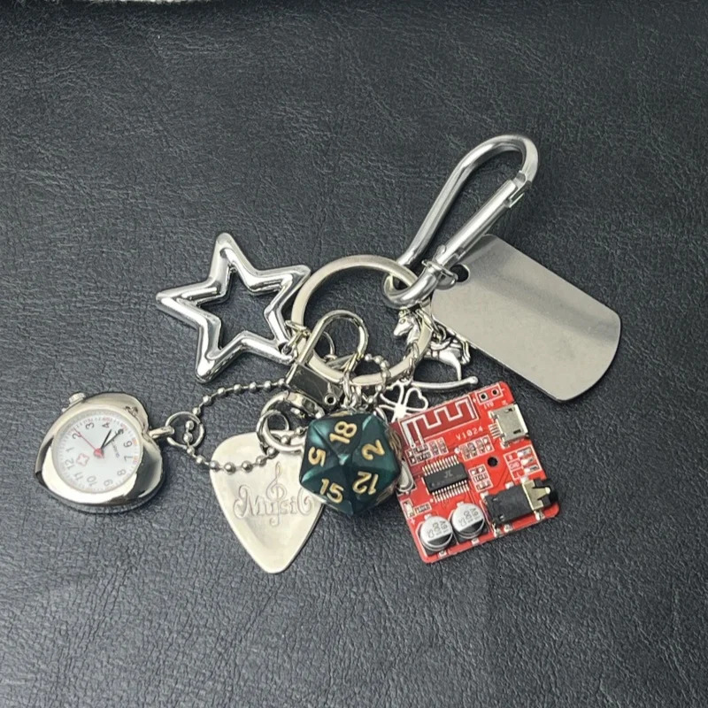 Handmade vintage keychain Metal pocket watch backpack pendant Creative mechanical elements Couple style ornament250325
