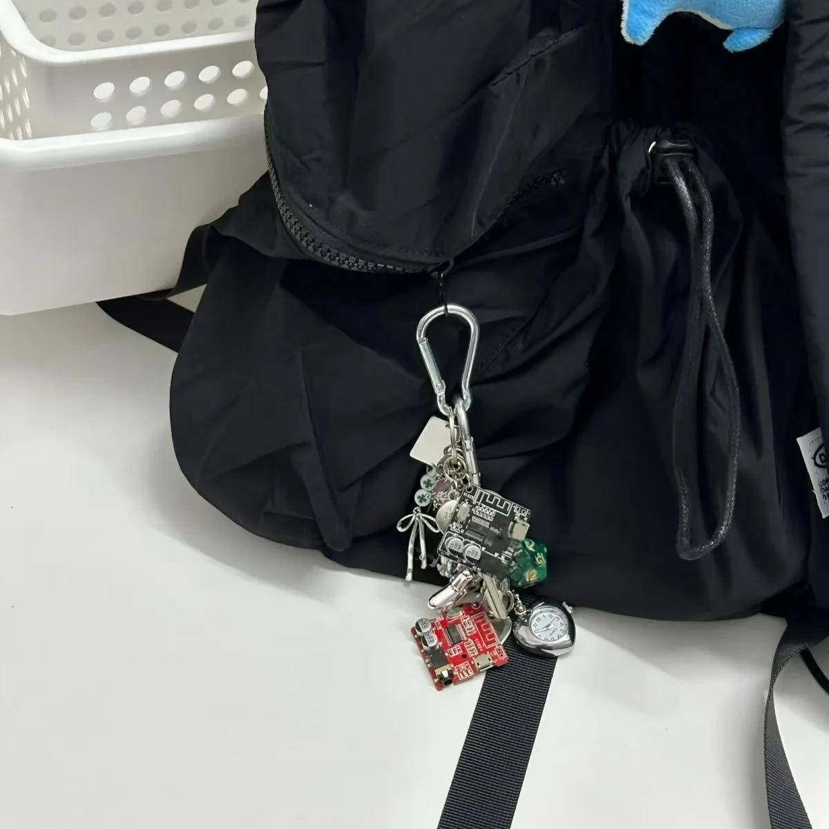Handmade vintage keychain Metal pocket watch backpack pendant Creative mechanical elements Couple style ornament250325