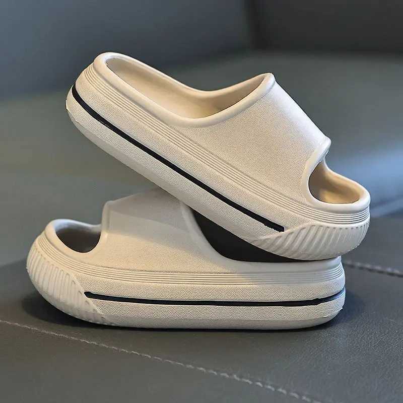 Slipper Solid EVA Childrens Slide 2025 Summer Leisure Waterproof Indoor Childrens Slide Beach Soft Anti slip Outdoor Shoes for Boys and Girls S25326