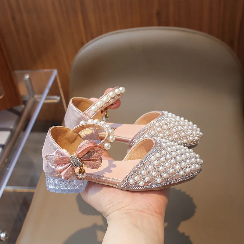 Girls Princess Shoes 3-12 Years Old Silver Crystal Girls High Heels Fashion Non-slip Kids Performance Shoes Childrens Sandals 250326