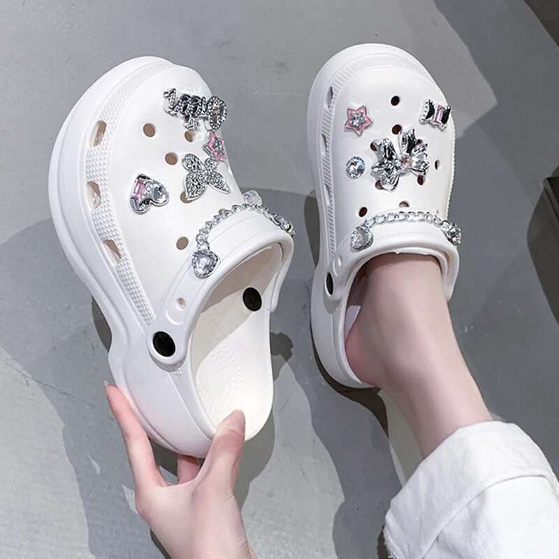 2025 Summer New Anti slip Designer Fashion Garden Shoes for Women, Comfortable Thick Bottom Beach Sandals for Women