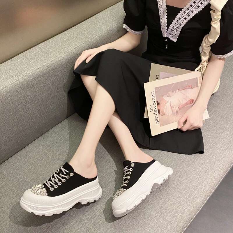 Designer Shoes Light Luxury Rhinestone Sparkling Rhies Four Season Casual Sports Shoes Women's Fashionable Lace Up Sports Slippers Multifunctiona