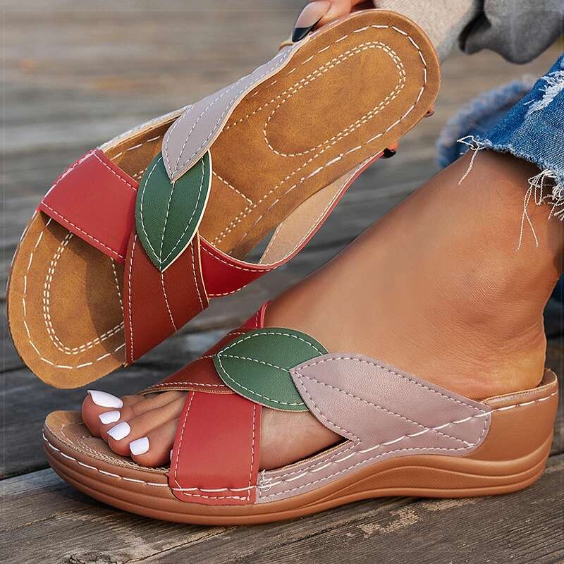 2025 Summer New Women's Comfortable Slope Heel Sandals Designer Fashion High Heel Slippers Women's Summer Shoes