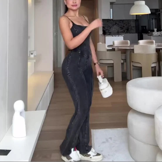 Sexy and elegant pure desire style square neckline slim fit tight fitting denim jumpsuit suitable for womens fashion leisure in autumn 250326