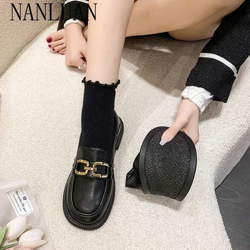 Boutique Woman Pumps Cute Black Loafers Low Heel Elegant Shoes for Women Normal Leather Casual Social Premium Fashion Offer