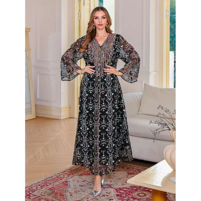 Dongdumaoyi Moslim Elegante Geborduurde Jurk Midden Oosten Kleding Touw Gewaad Abaya Vrouwen Lange W