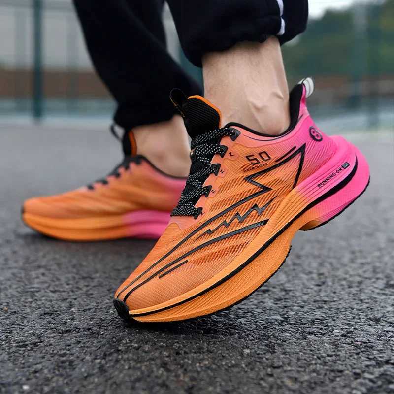 Mens sports shoes professional cushioning carbon board running shoes breathable lace casual sports shoes marathon sports shoes Y250325