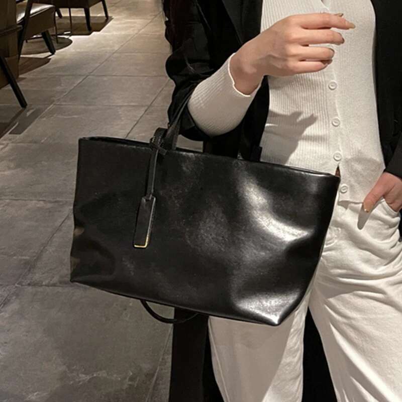 Real Genuine Leather Large Shoulder Bags For Women 2025 Designer Trapeze Shopping Tote Office Ladies Handbags