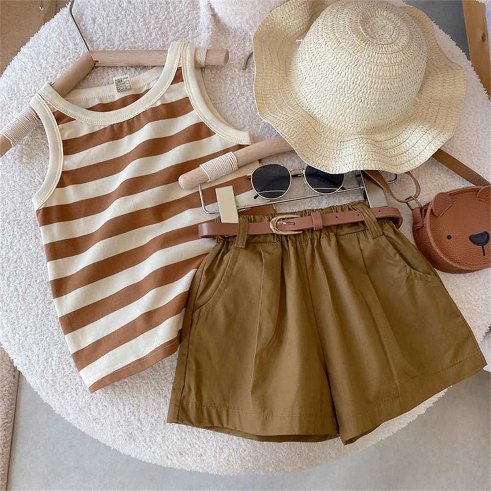 Bear collar girl fashion casual suit 2023 summer slim childrens tank top shorts two-piece set of clothesT250327
