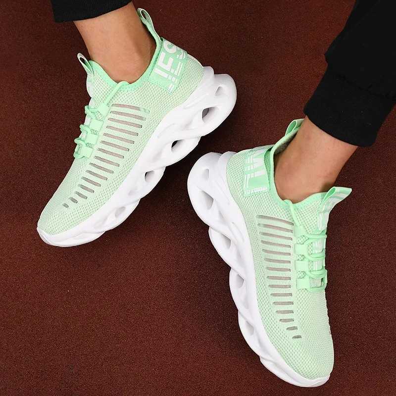 Running shoes mens summer new sports shoes mens shock-absorbing skipping rope net breathable anti slip black mens sports shoes Y250325