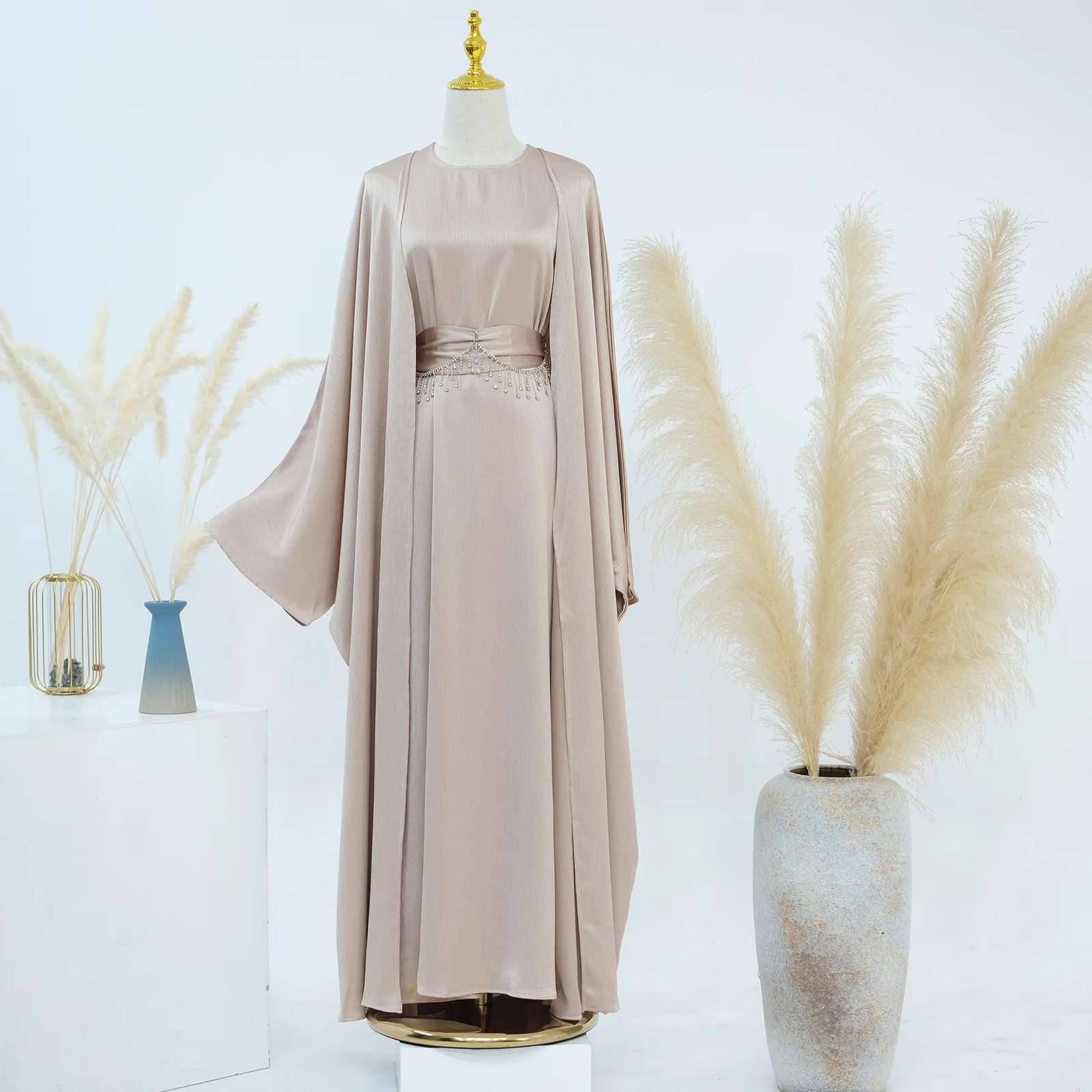 Eid al Fitr Ka Moroccan Kaftan Womens Chain Sleeve Muslim Saudi Gorgeous Party Style Abaya Dubai y Robe 250326