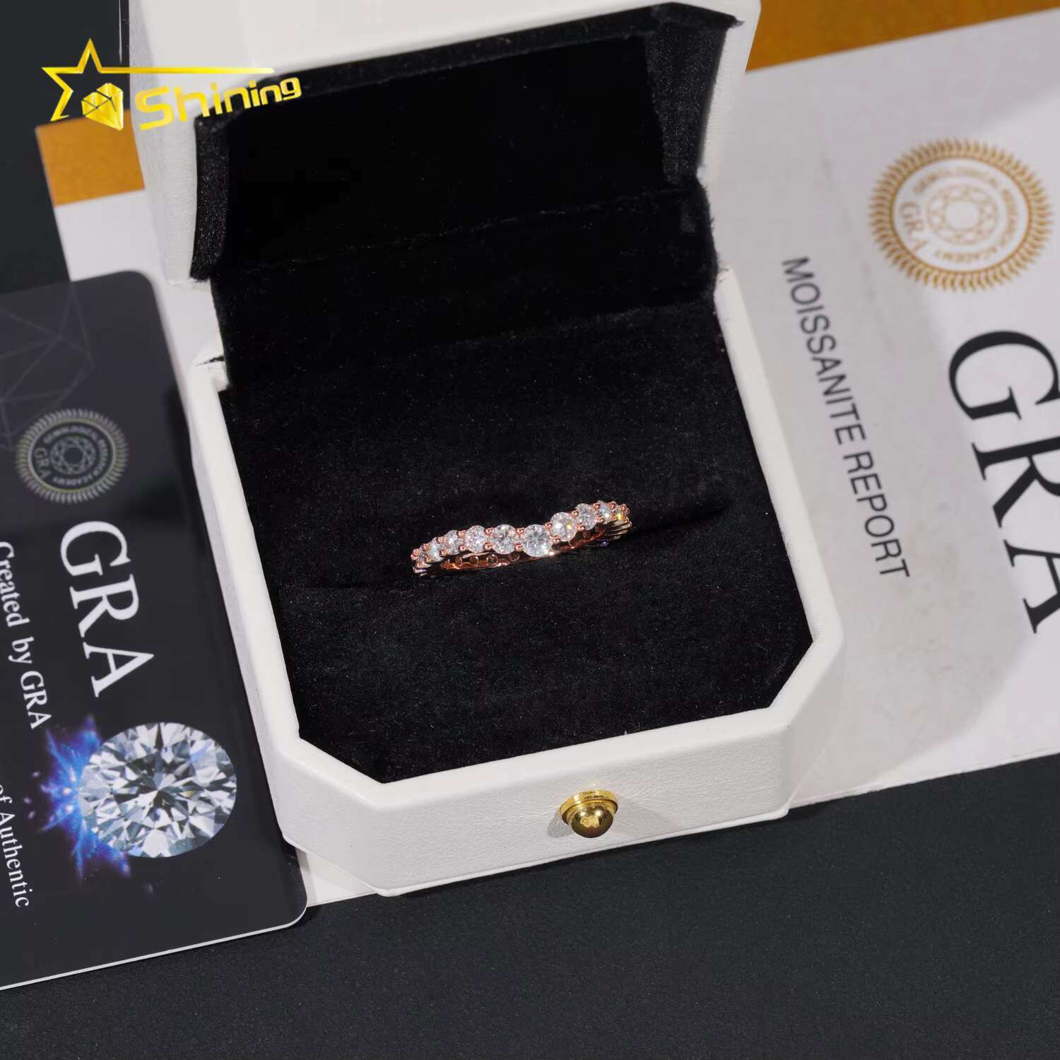 Fashion Design VVS Moissanite Round Band Engagement Ring Gold Plated 18K 925 Sterling Silver Wedding Rings