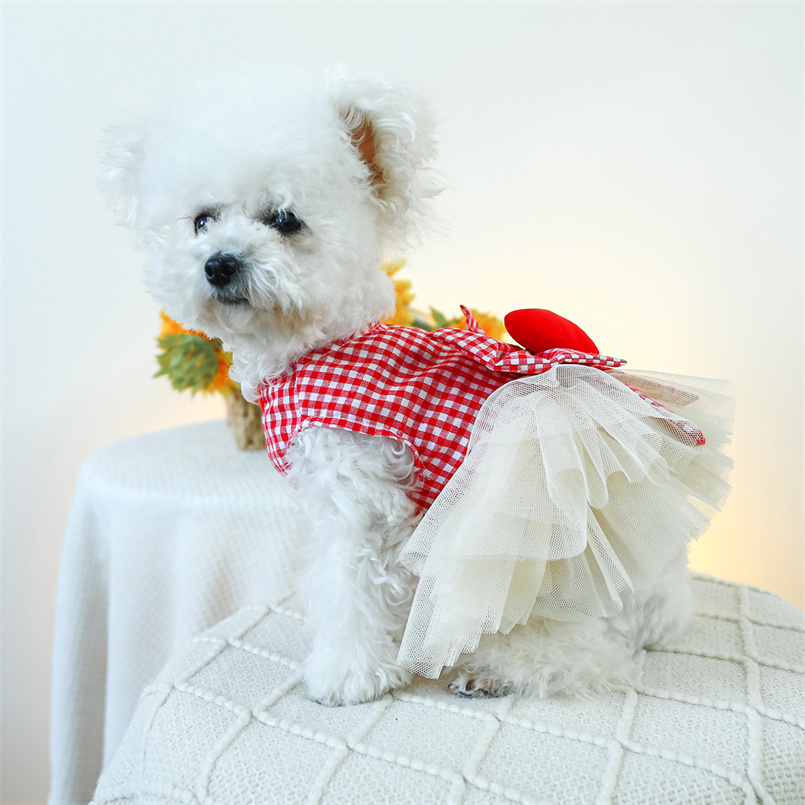 Heart Charming Pet Attire - Red and White Checkered Princess Gauze Skirt for Cats and Small Dogs