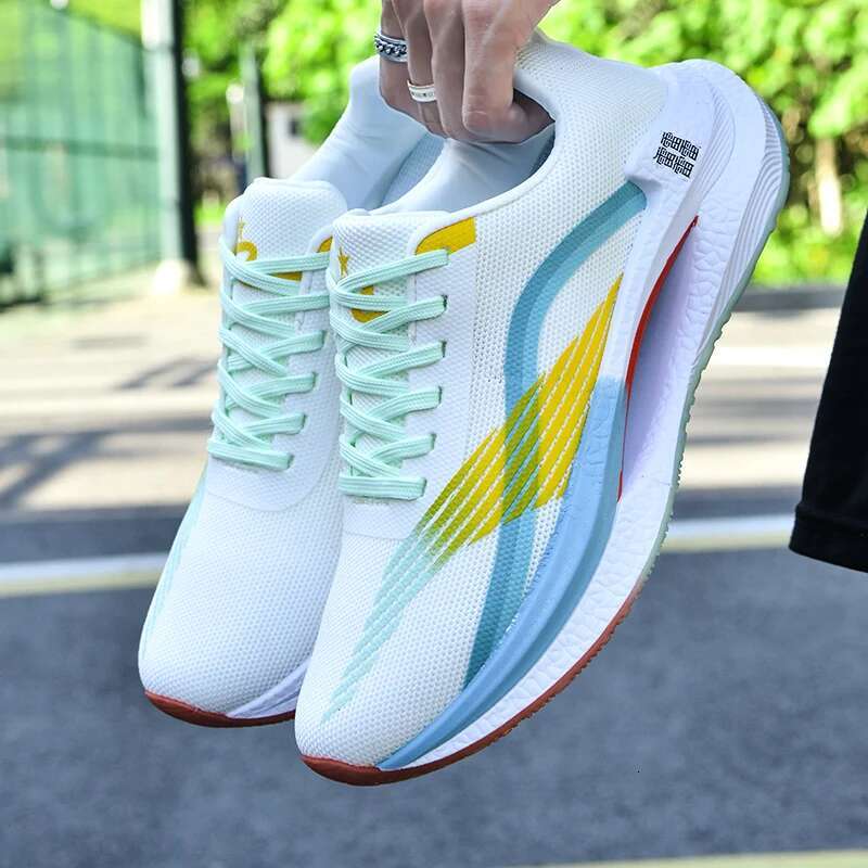 Designer Shoes Marathon Black Technology Air Cushion Carbon Plate Sports Running Shoes Men's Breathable Lightweight Women's Comfortable Anti