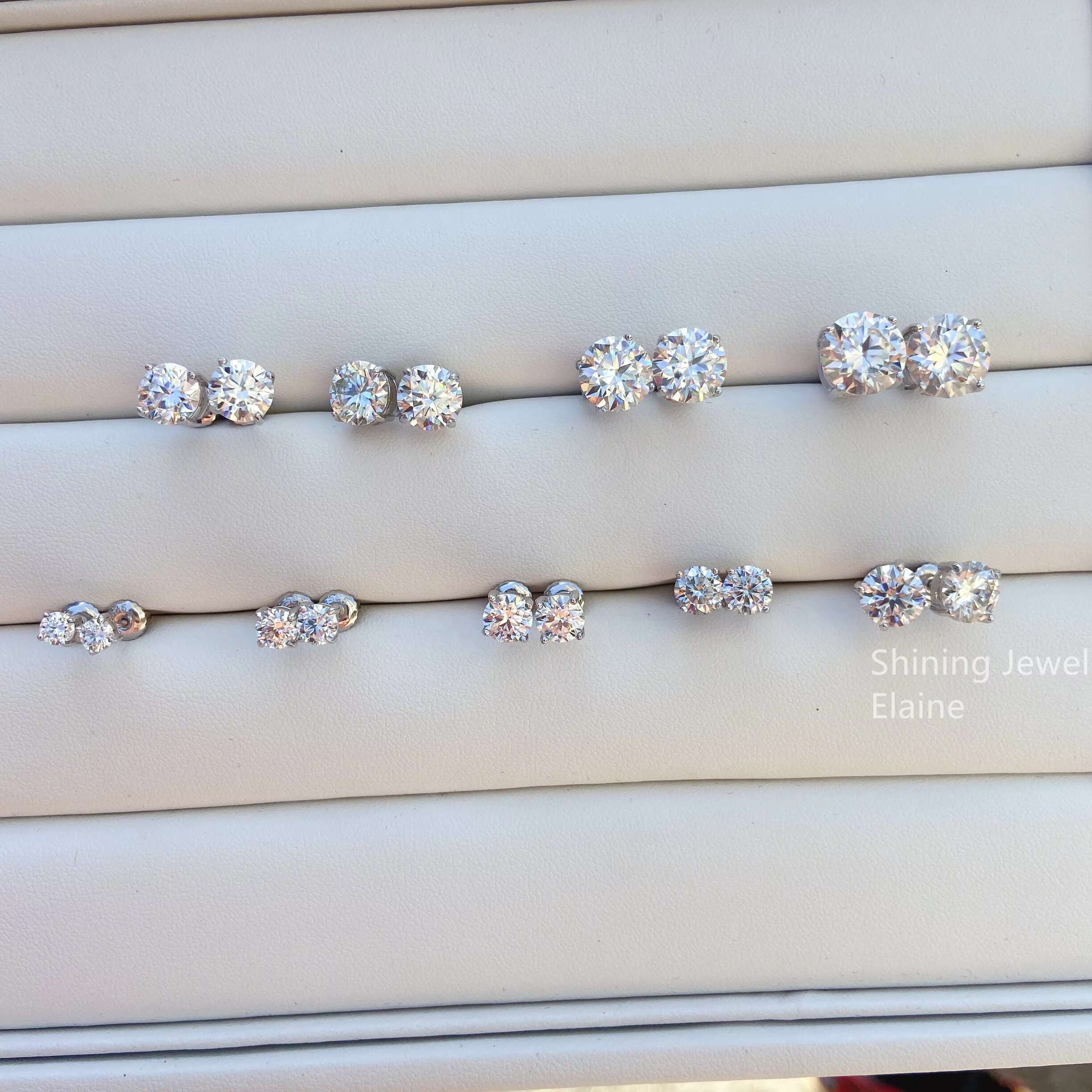 Luxury Cute Small Earrings Classic Design Four Claws Round VVS Moissanite Lab Diamond Sterling Silver 925 Stud Earrings