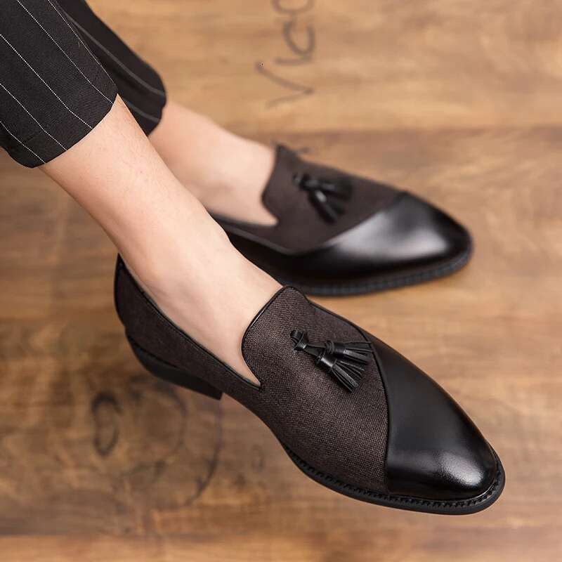 Fashion Business Dress Men's Classic Leather Men Suits Slip-On Oxfords Shoes Party tassel designer shoes