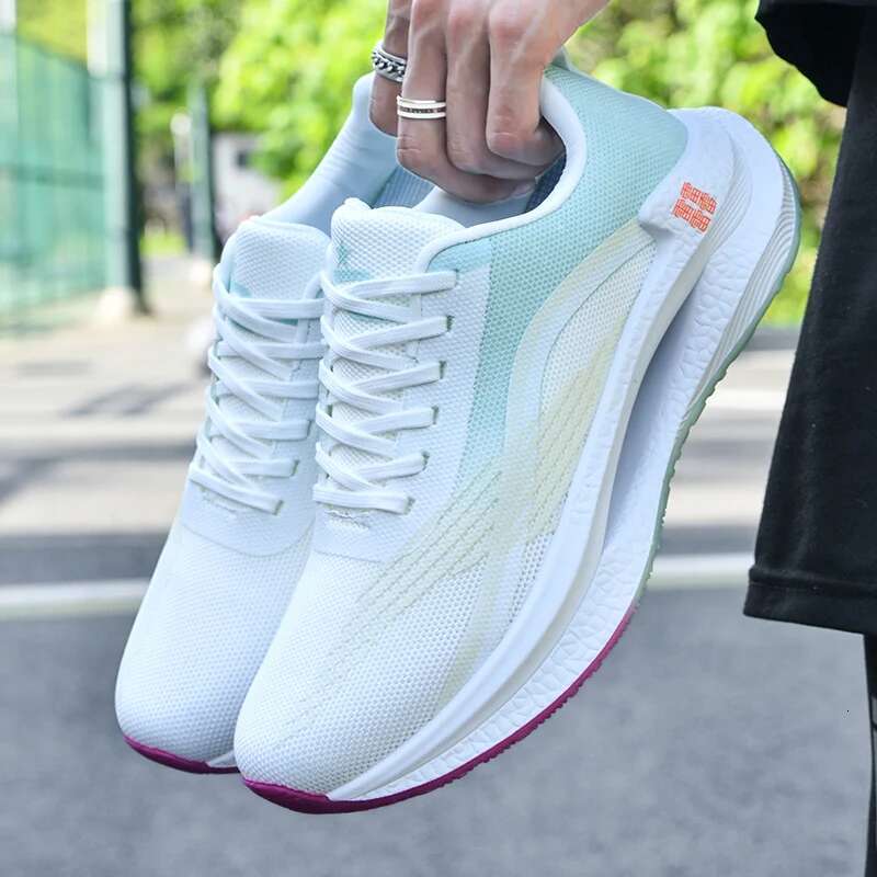 Designer Shoes Marathon Black Technology Air Cushion Carbon Plate Sports Running Shoes Men's Breathable Lightweight Women's Comfortable Anti