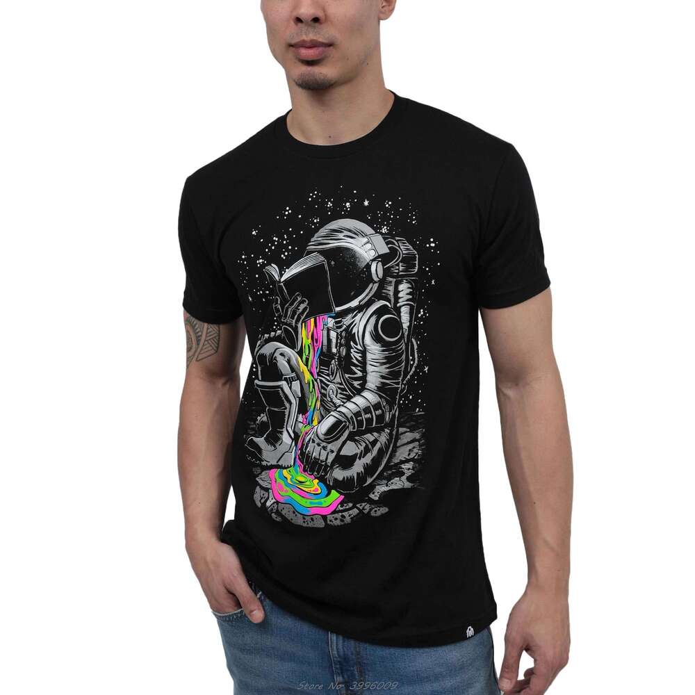 Men s casual cotton T shirt fashionable streetwear space astronomer pattern print new collection