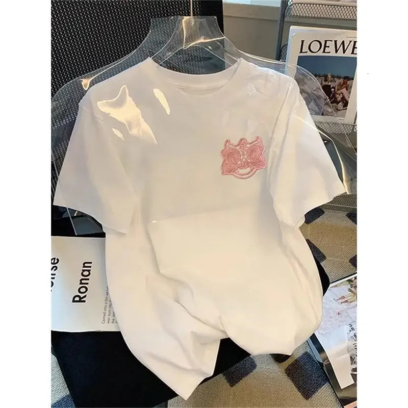 Gothic Embroidered Lion Dance TShirt | Summer Loose Oversized Cotton Tee Unisex Streetwear Graphic Short Sleeve off white 250318