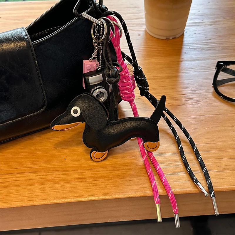 Original bag accessories popcorn rope pendant diy personality keychain Dachshund Sand ornament Retro Camera Widgets250325