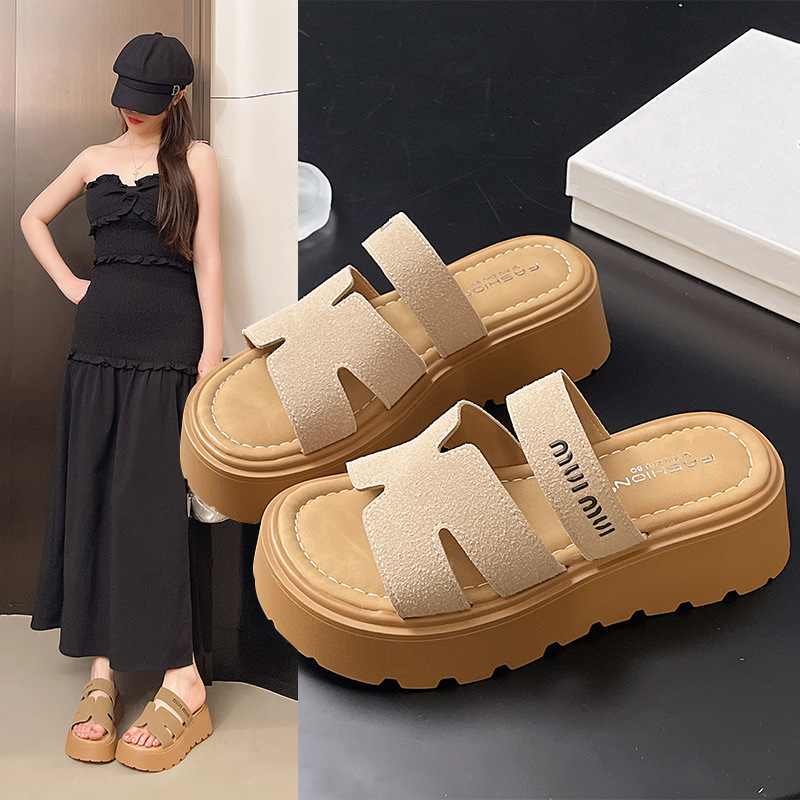 Free Shipping 2025 new designer sandals slippers platform casual comfortable sandals slides womans sandal outdoor Slipper woman shoes
