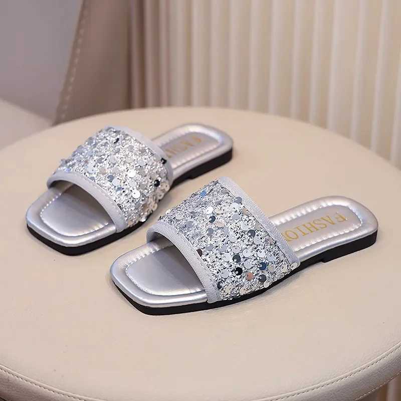 Slipper Fashionable childrens slider summer new girls shoes simple childrens shoes anti slip girls slider S25326