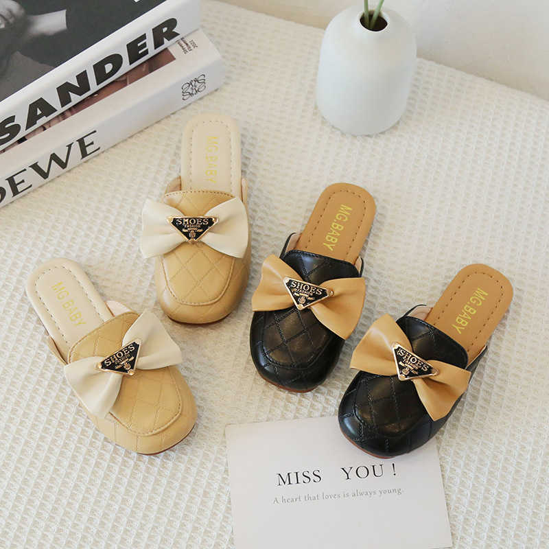 Slipper Girls Baotou slippers 2023 Spring and Autumn new soft soled leather shoes for wearing princess shoes fashionable middleaged childrens beach sh