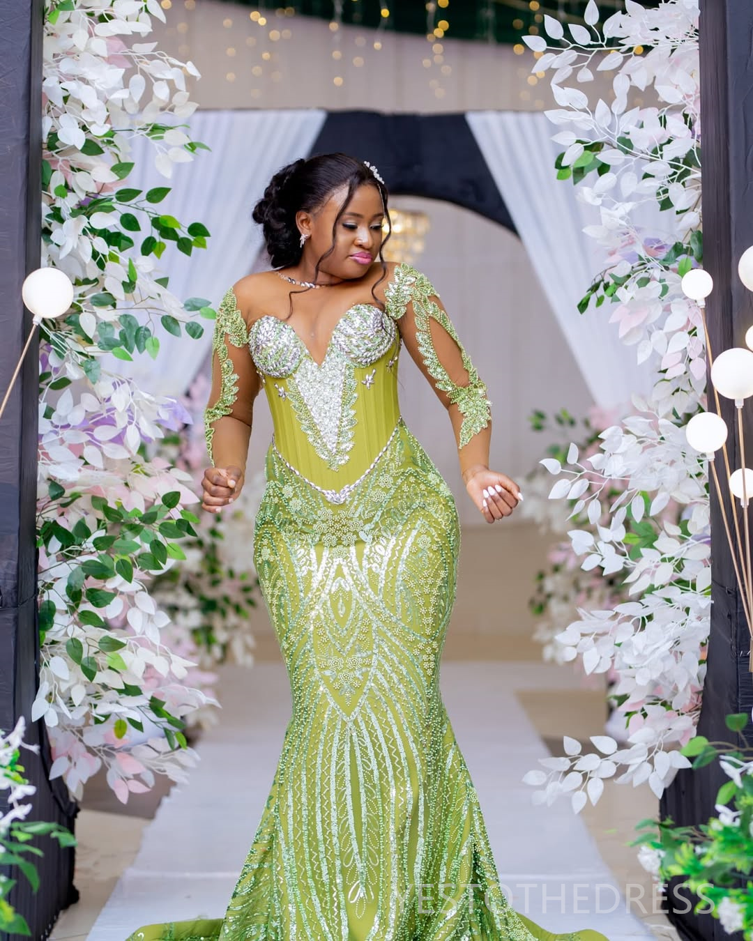 2025 Plus Size Green Prom Dress Mermaid Prom Dresses Formal Gowns Illusion Sheer Neck Long Sleeve Beaded Lace Birthday Second Reception Gown For Afric