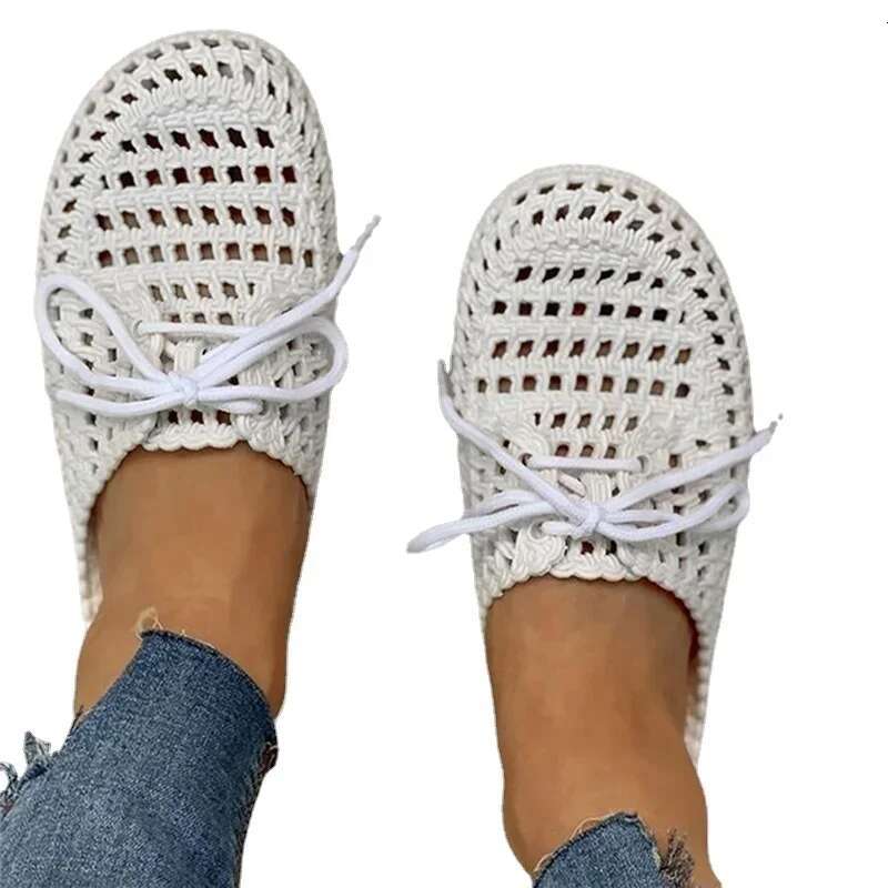 2025 Summer New Women's Slippers and Sandals Designer Fashionable Hollow Breathable Beach Shoes Laced Women's Slippers