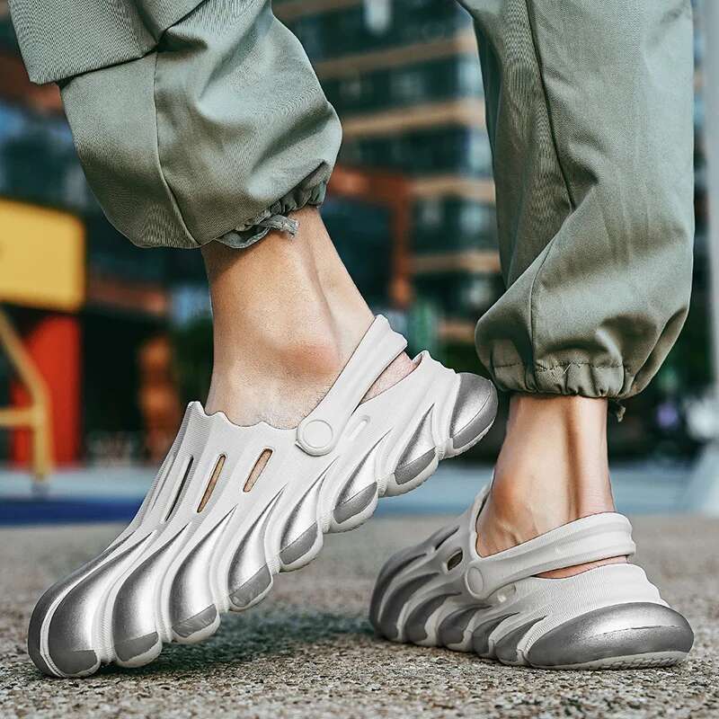Beach Fashion Fishing Sandals EVA Summer Garden Clogs Men Sandal Outdoor Sports Slippers atos Hombre