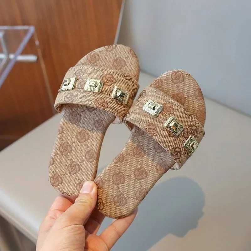 Slipper Metal decoration girls slippers summer flower print soft soled childrens slippers comfortable PU fashionable childrens flat shoes S25326
