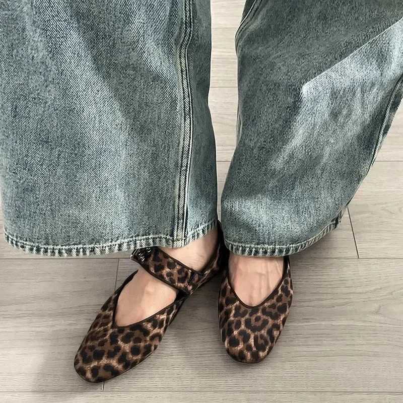 2025 New Spring Designer Leopard Wen Ballet Shoes Casual Round Toe Apartment Dance Party Pr Shoes Womens Sports Shoes Wen Y250327
