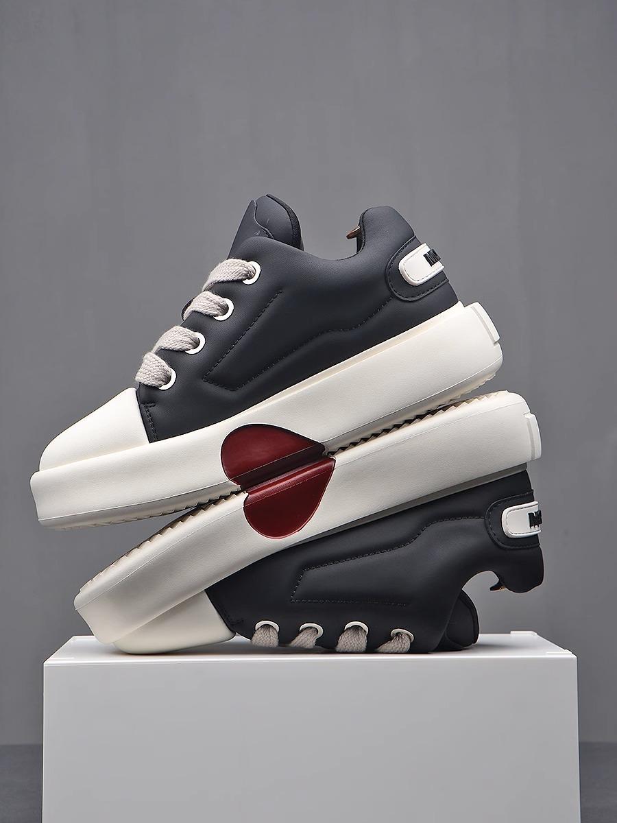 2025 New Men's Casual Sneakers Versatile Running Lifestyle Shoes for Men Trendy Retro Athletic Shoes for Students size 39-44