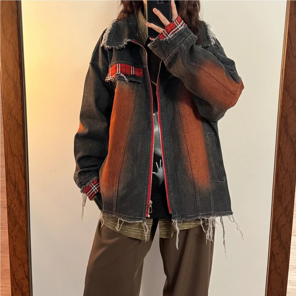 Retro American plain spliced denim jacket for women in spring spray colors washed retro feel high seam short 250326