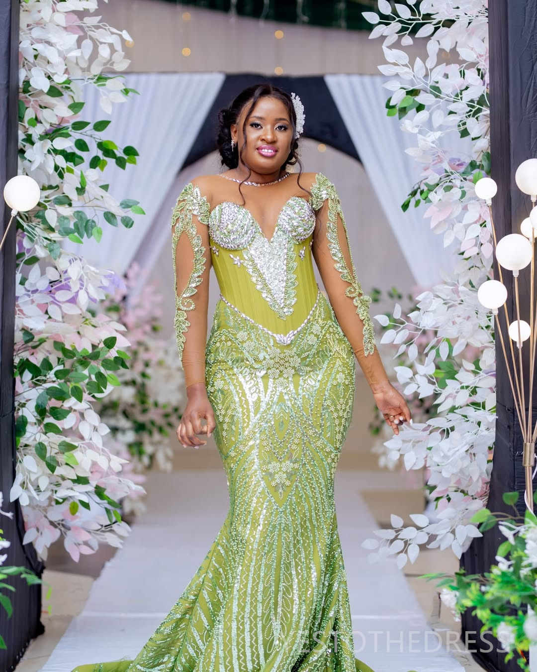 2025 Plus Size Green Prom Dress Mermaid Prom Dresses Formal Gowns Illusion Sheer Neck Long Sleeve Beaded Lace Birthday Second Reception Gown For Afric