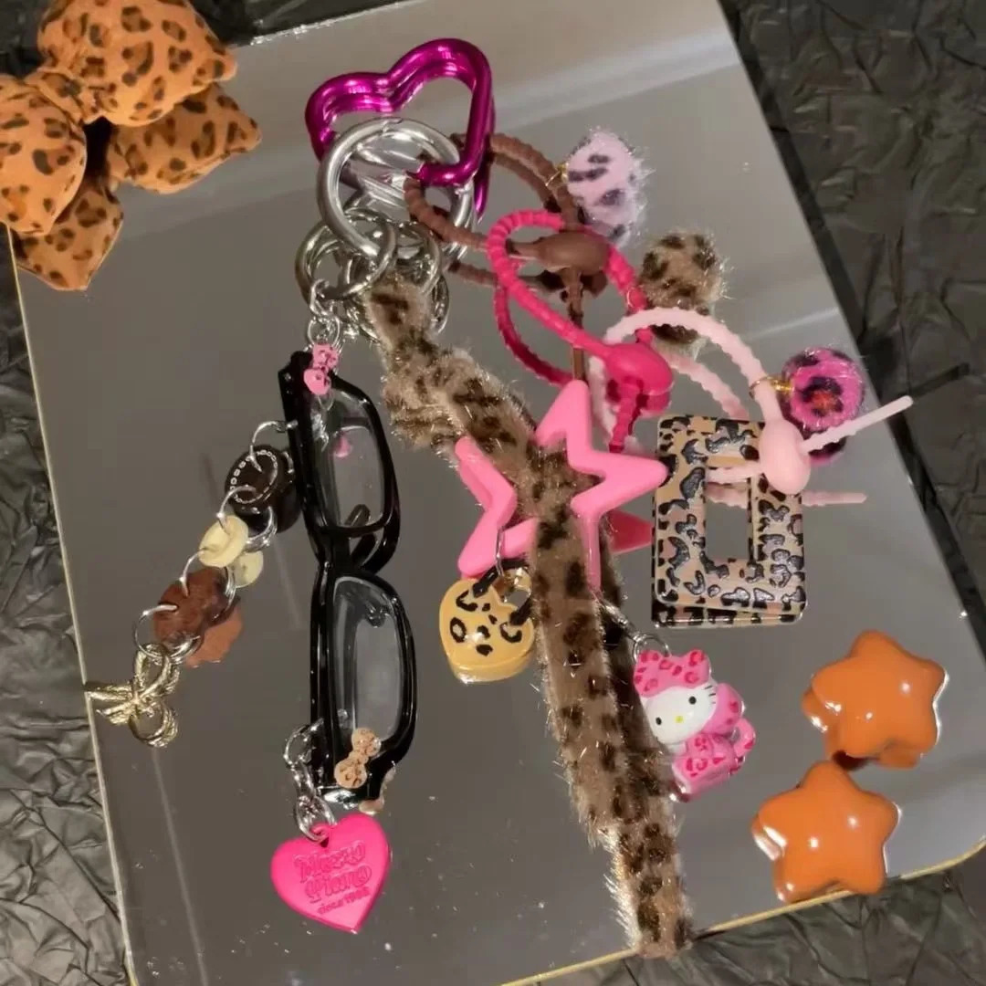 Handmade backpack pendant Sequin pentagram leopard print Hand woven rope keychain250325