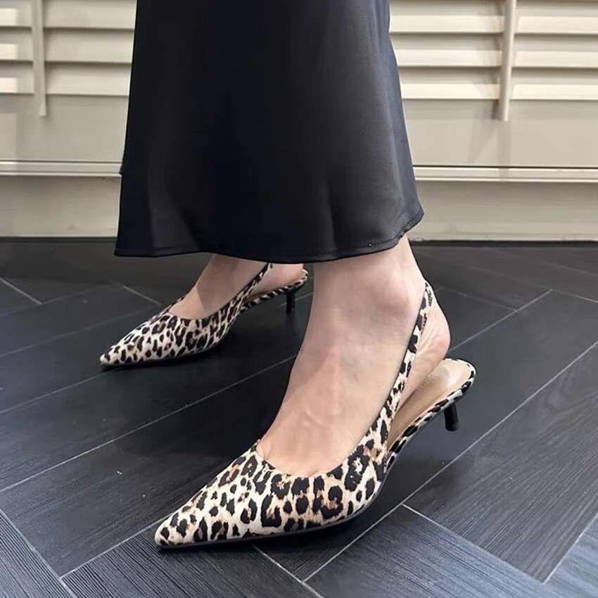 Leopard Print Women Vintage Design Elegant Low Heels Sandals Sgbacks Sexy Shallow Party Office Lady Shoes