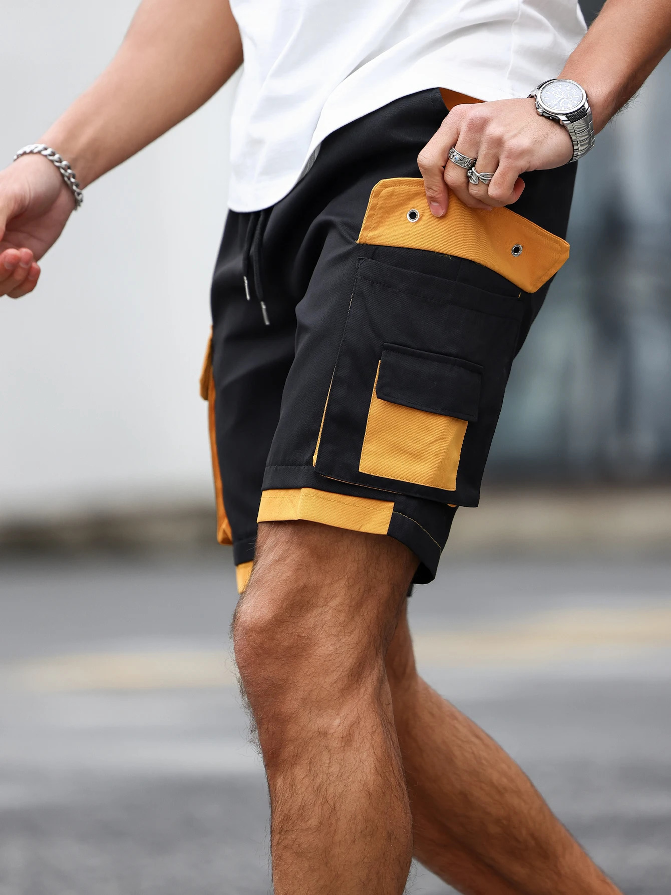Mens fashionable waist bag cargo shorts used for summer outdoor leisure and work decorative comparison 250322