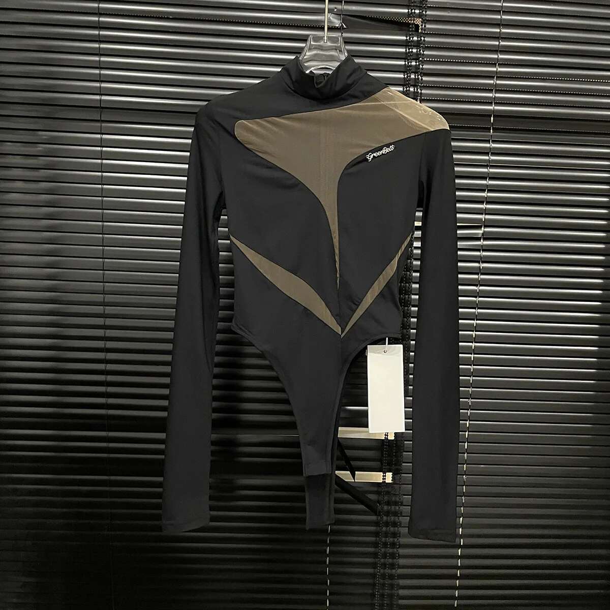 Spring New Arrival Long Sleeve Patchwork Mesh Transparent Bodysuits Women Romper Gt011