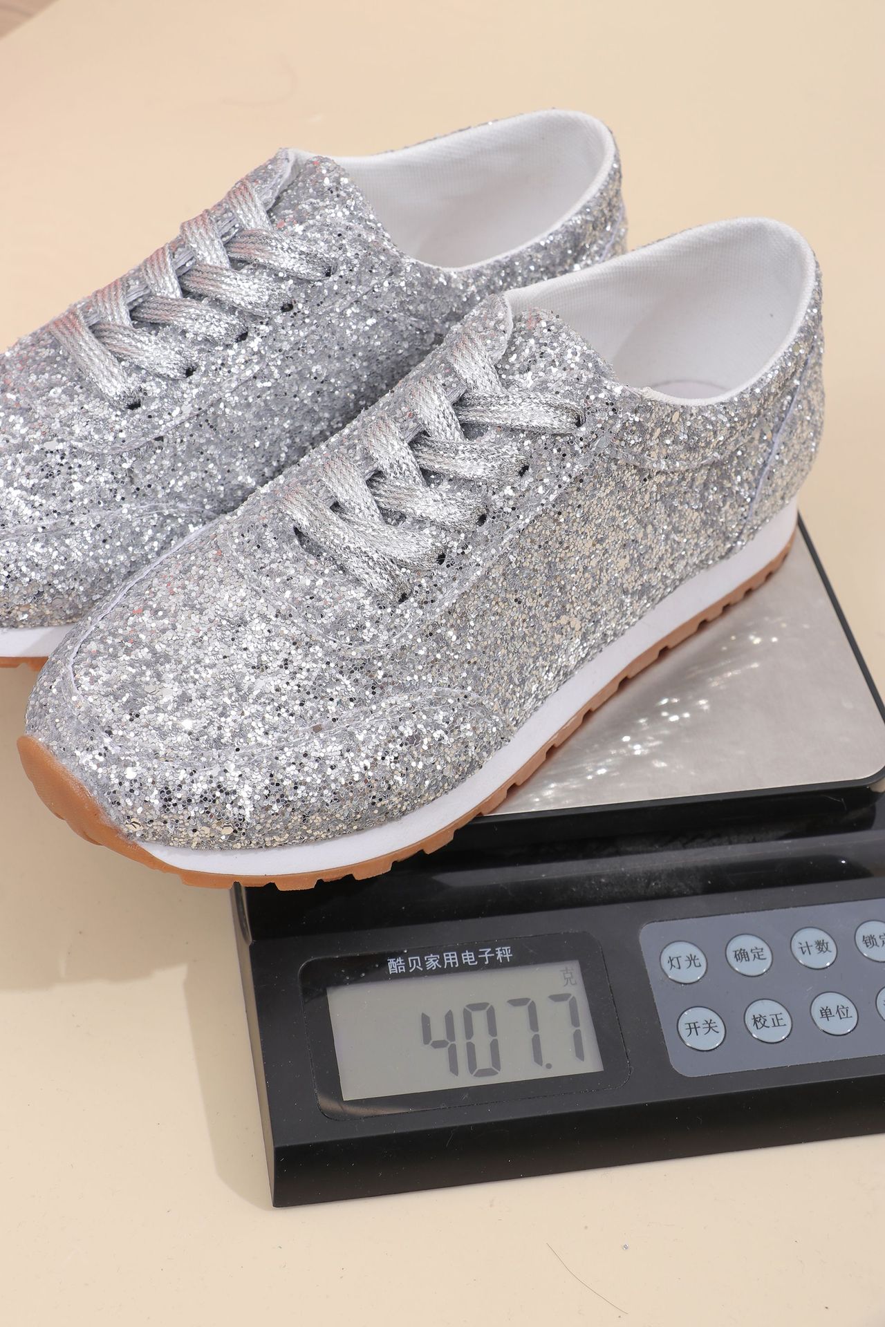 Fashion plus size 36-43 Women's flat Casual Sneakers 2025 New sequined gold silver lace-up outdoor shoes soft soles comfortable Orthopedic Walkin