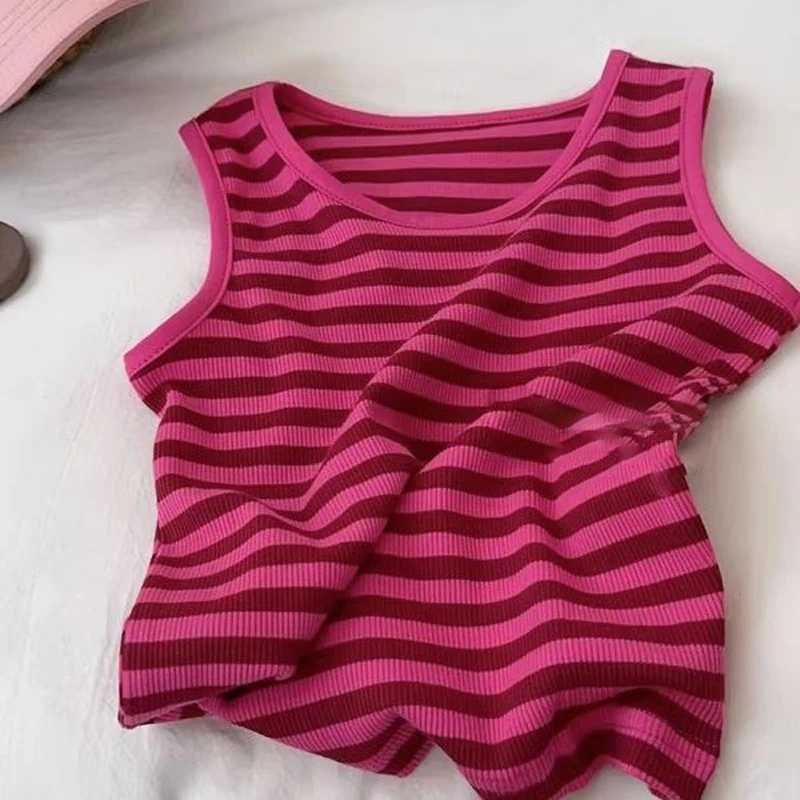 Girl denim pendant set 2023 new childrens summer striped vest+pendant shorts baby fashion two-piece clothing setT250327