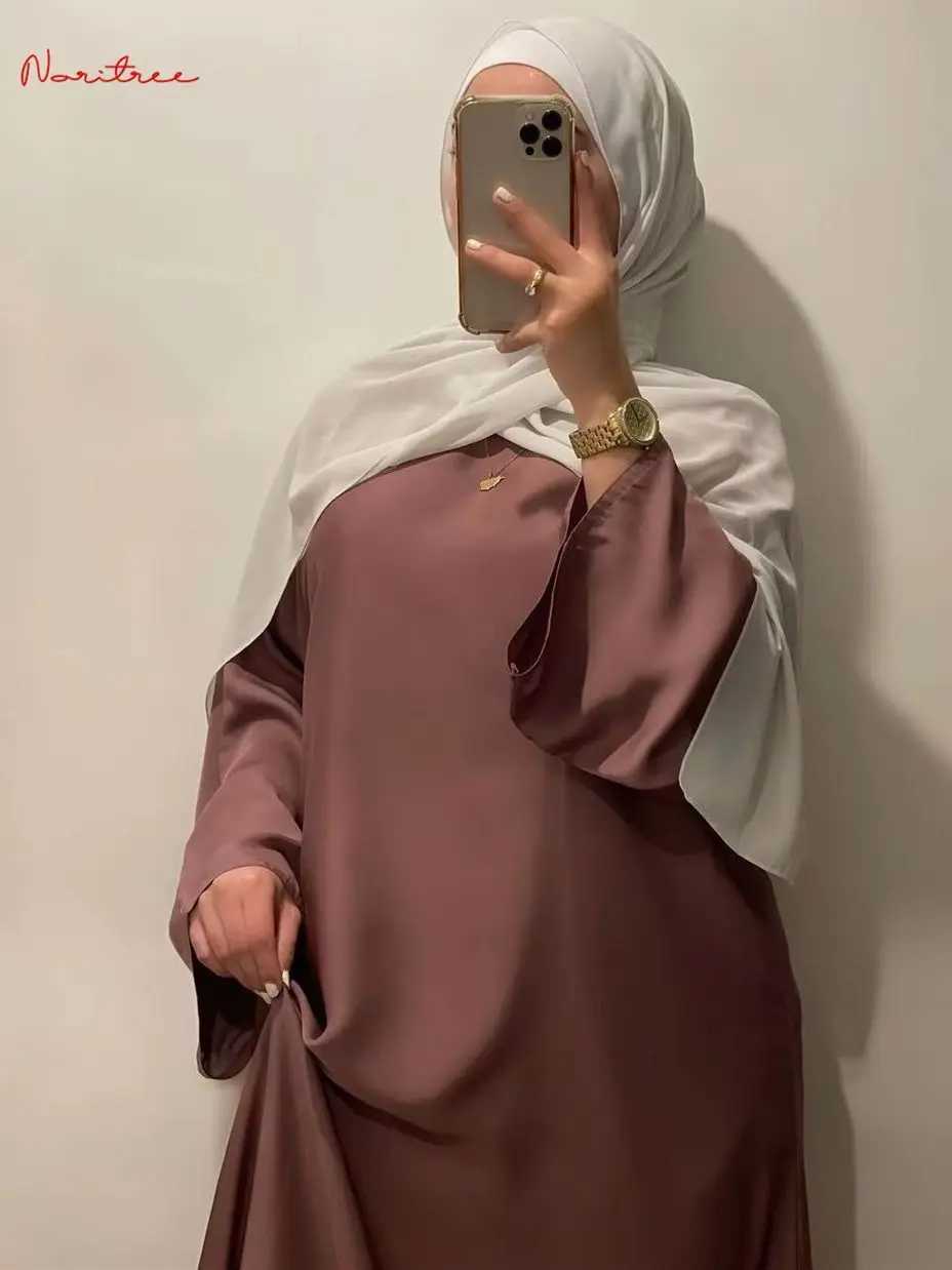 Fashion Sliky Djellaba Muslim Dress Dubai Full Length Flare Slve Soft Shiny Abaya Dubai Turkey Muslim Islam Robe WY921 X2505141