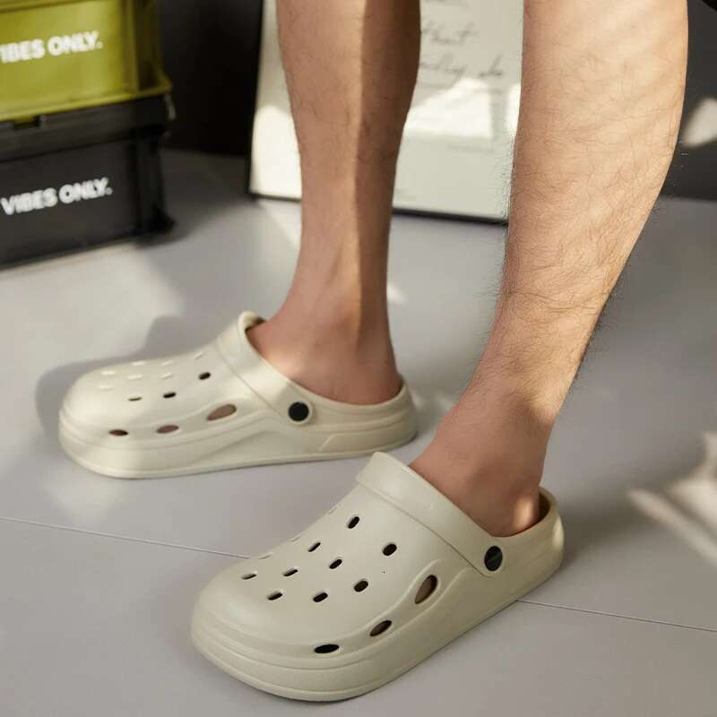 Men Summer Anti-slip Garden Shoes Women EVA Soft Beach Holes Sandals Couple Unisex Home Indoor Outdoor House Slippers Footwear