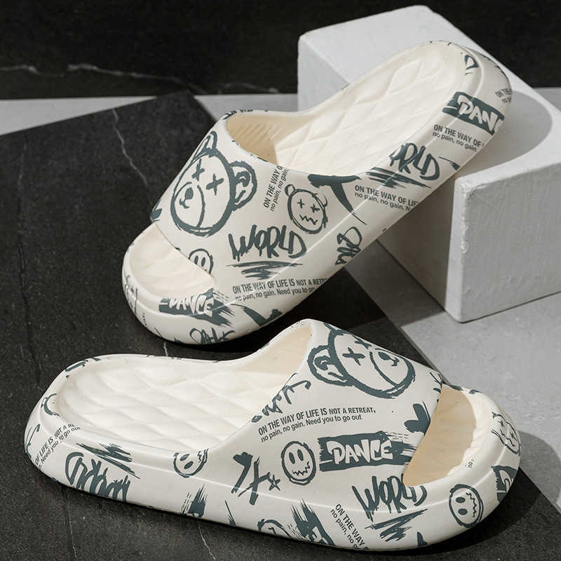 Slipper New violent bear graffiti slippers for summer home use wearing cartoon slippers indoors and outdoors couples poop feeling slippers S25326