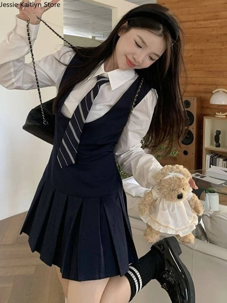 Japanese Kawaii School Student Uniform Womens Cute Girl JK Role Playing Autumn White Shirt and Wrinkle Anti Slip Dress Set 250326