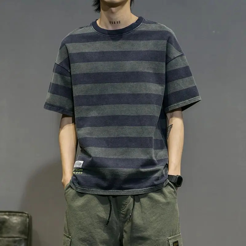 Mens Harajuku striped loose Tshirt summer short sleeved Oneck full matching plus size top retro casual mens clothing 250326