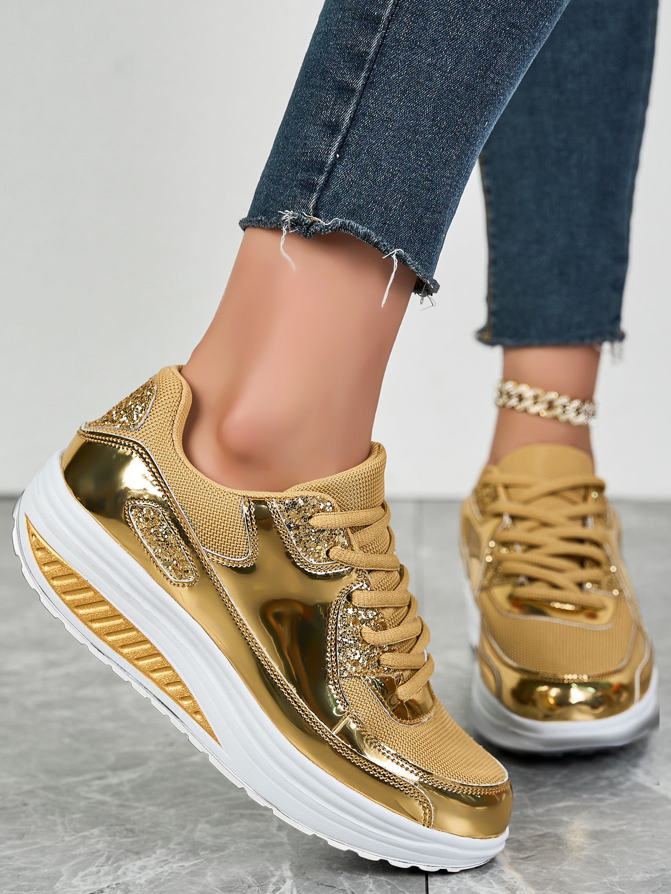 2025 Spring Summer new arrival design Gold bright mesh casual sneakers outdoor plus size women's shoes size 36-42